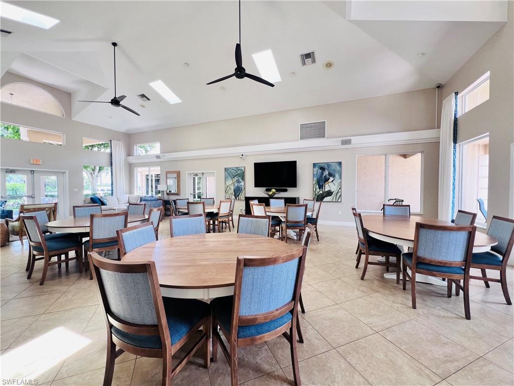CROWN POINTE SHORES - Residential Lease