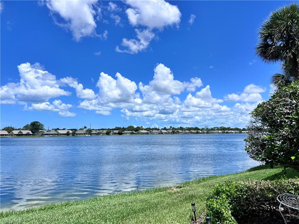 CROWN POINTE SHORES - Residential Lease