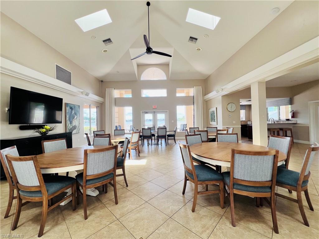 CROWN POINTE SHORES - Residential Lease