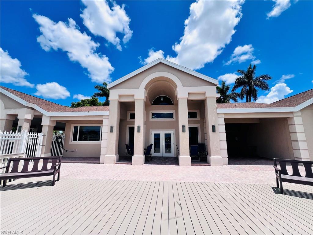 CROWN POINTE SHORES - Residential Lease