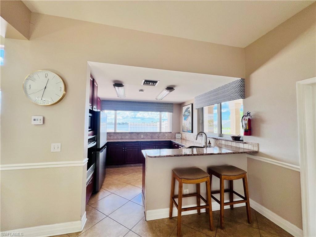 CROWN POINTE SHORES - Residential Lease
