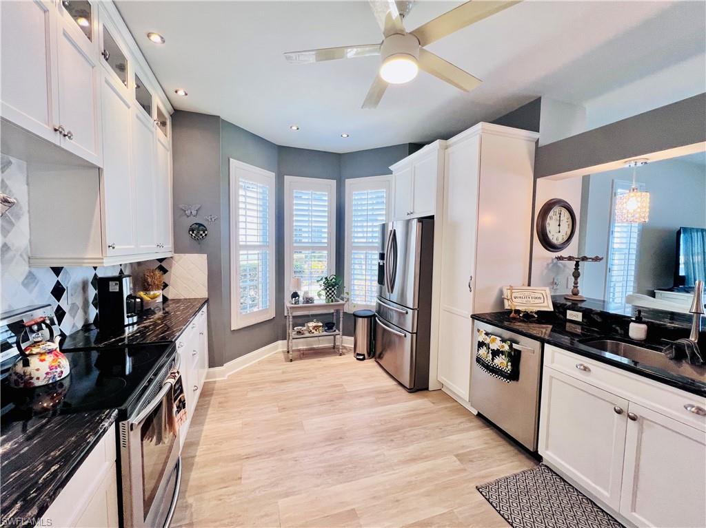 CROWN POINTE SHORES - Residential Lease