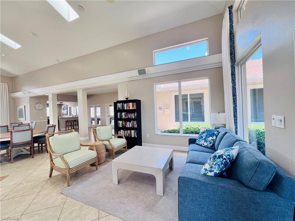 CROWN POINTE SHORES - Residential Lease