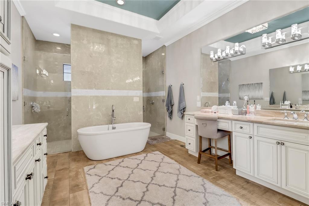 GOLDEN GATE ESTATES - Residential