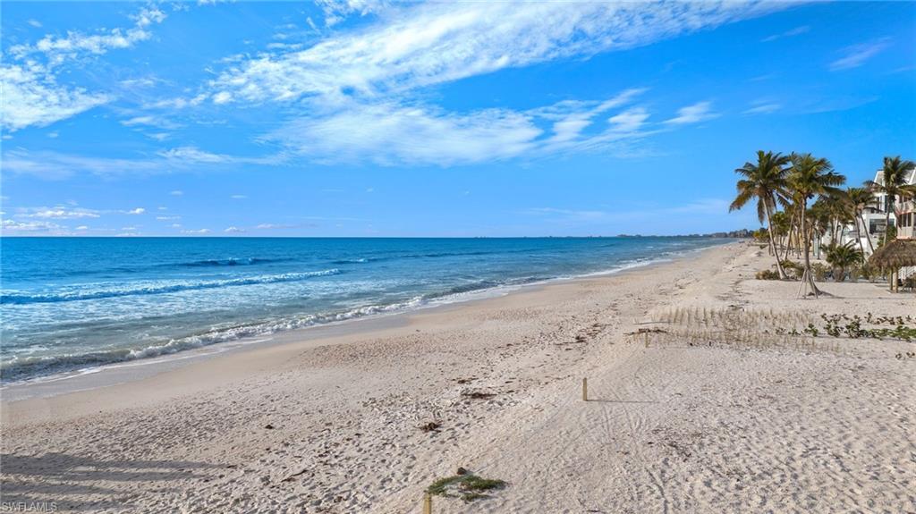 BONITA BEACH - Land