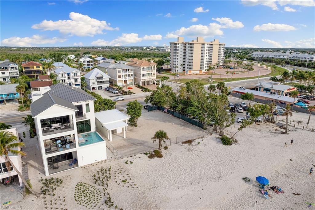 BONITA BEACH - Land