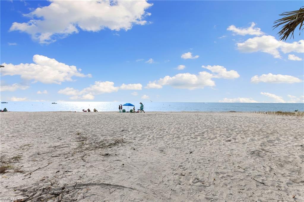 BONITA BEACH - Land