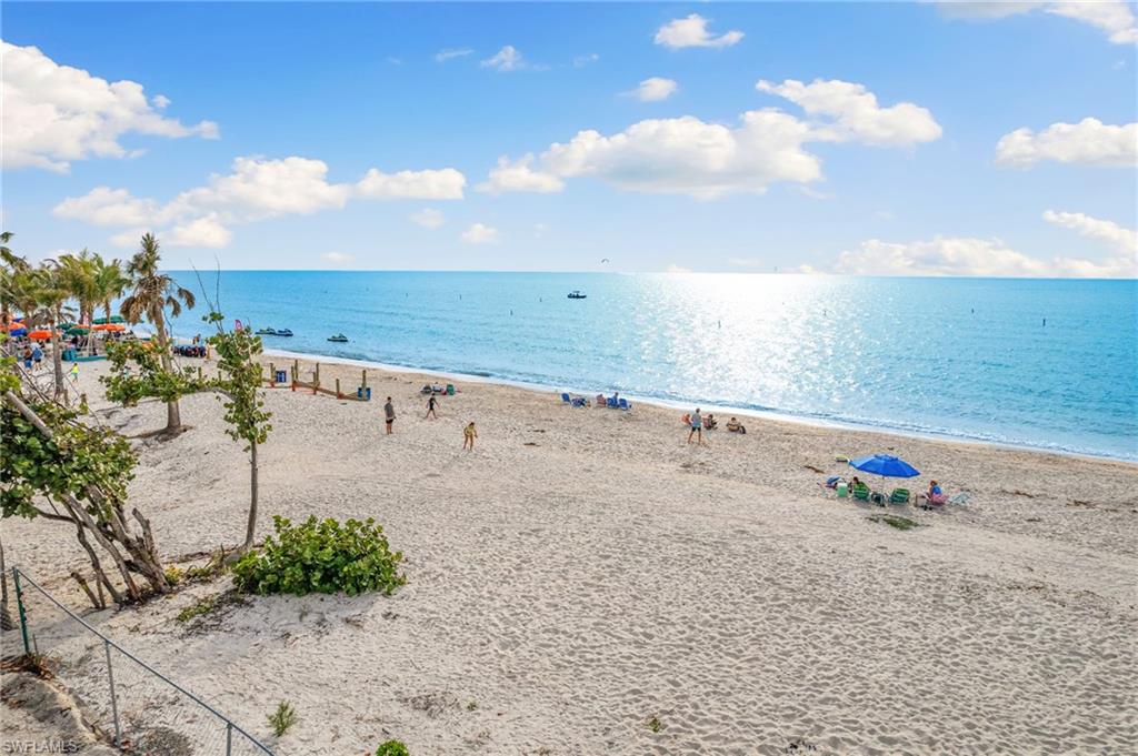BONITA BEACH - Land