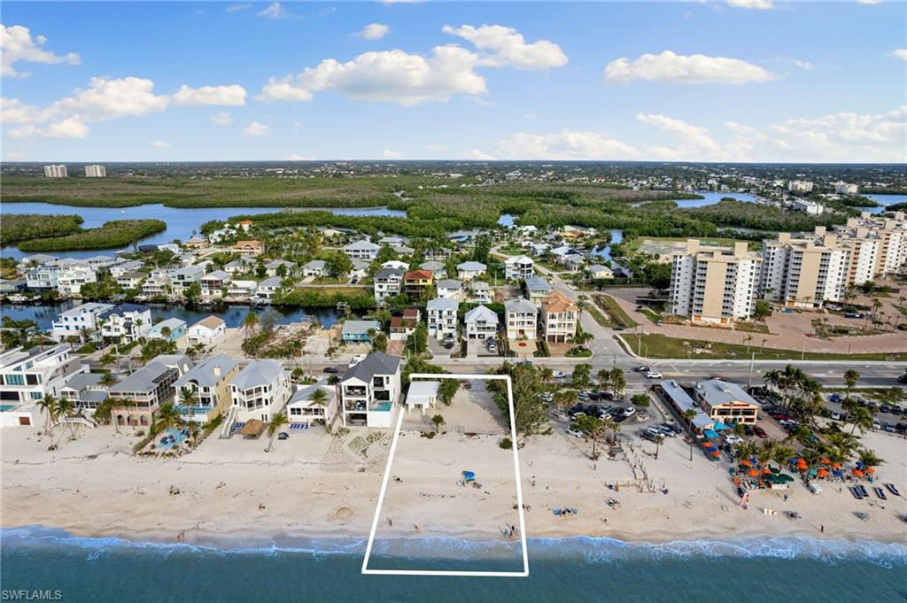 BONITA BEACH - Land