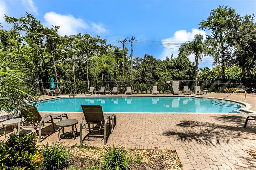 HUNTINGTON LAKES - Residential