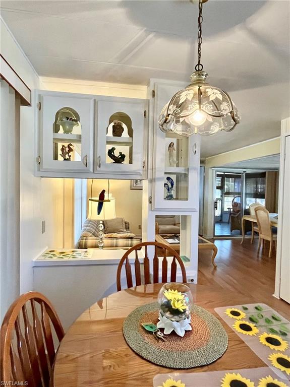 FOREST PARK MOBILE HOME - Residential