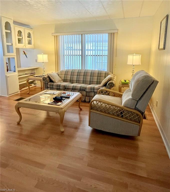 FOREST PARK MOBILE HOME - Residential
