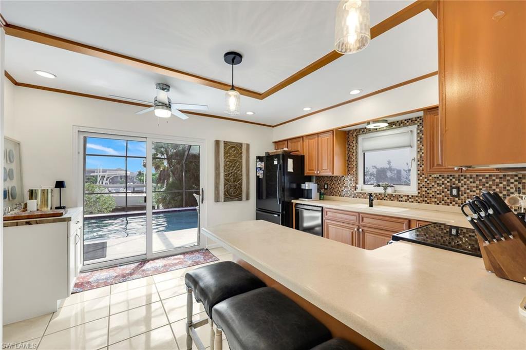 MARCO ISLAND - Residential