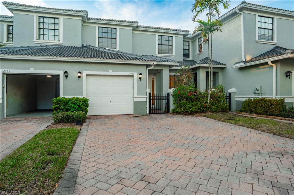 SUMMIT PLACE - Residential