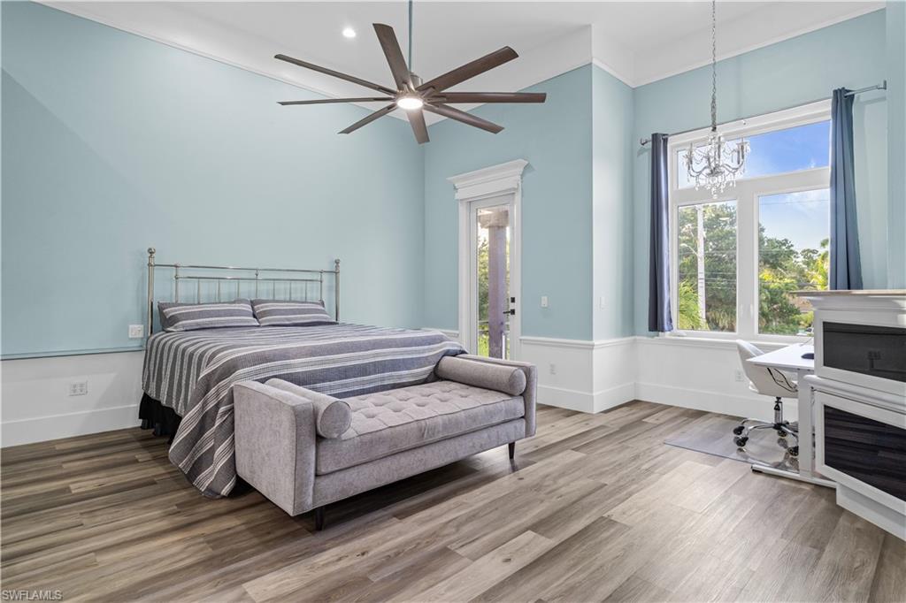NAPLES PARK - Residential