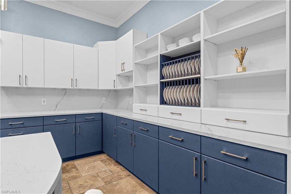 NAPLES PARK - Residential