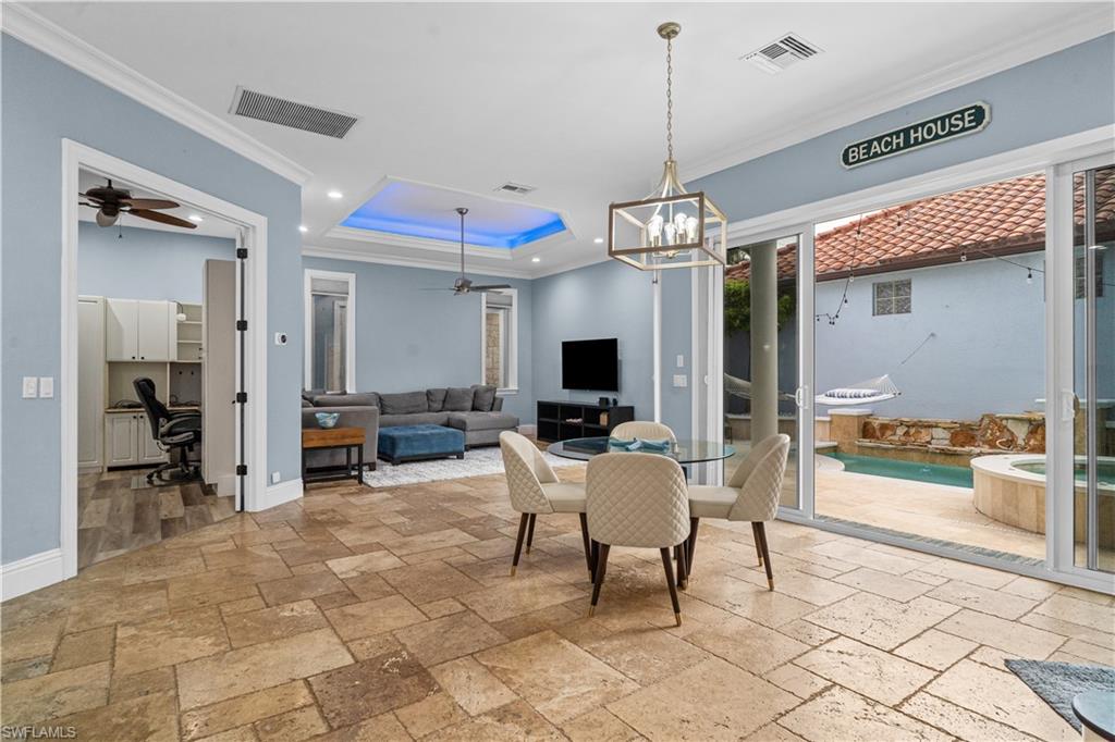 NAPLES PARK - Residential