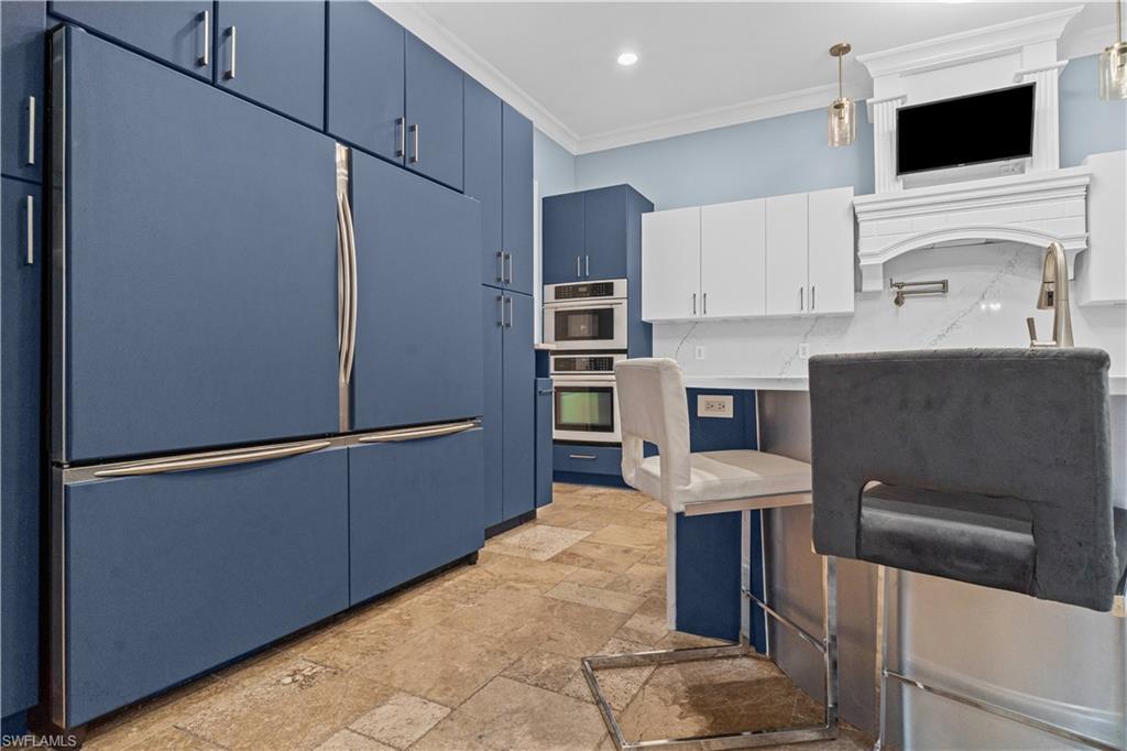 NAPLES PARK - Residential