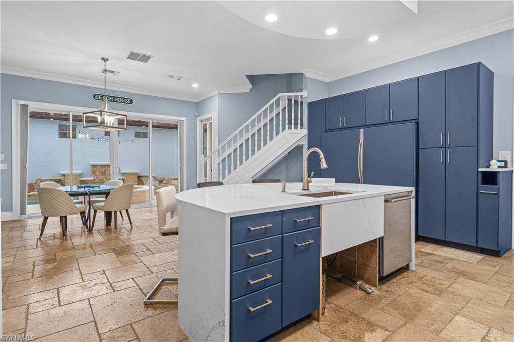 NAPLES PARK - Residential