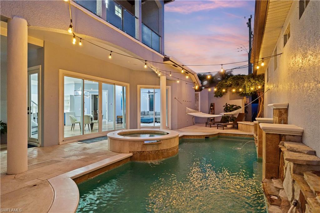 NAPLES PARK - Residential