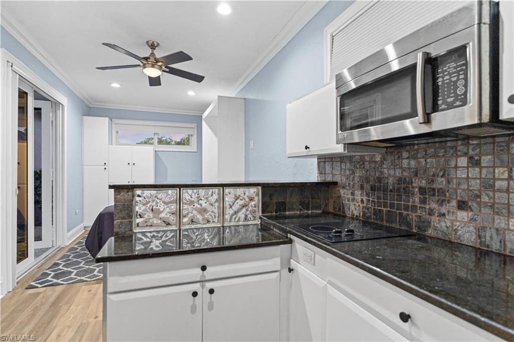 NAPLES PARK - Residential