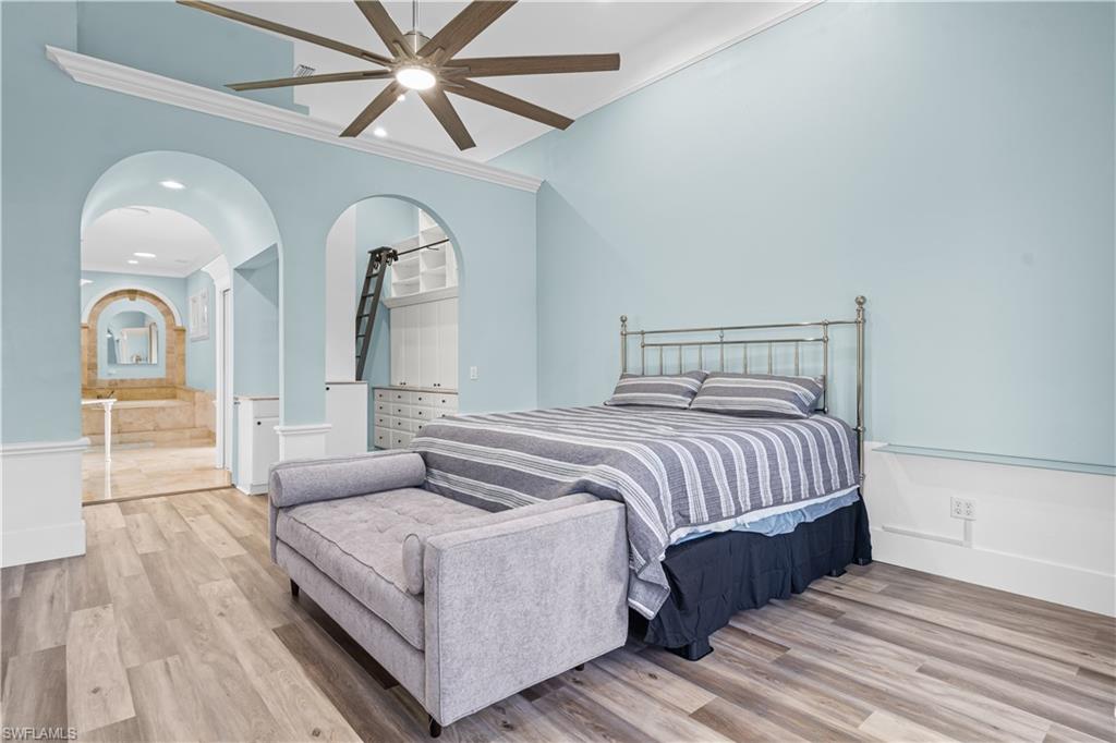 NAPLES PARK - Residential