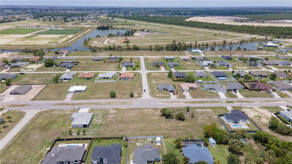 CAPE CORAL - Land
