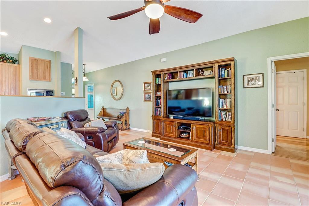 MAPLEWOOD - Residential
