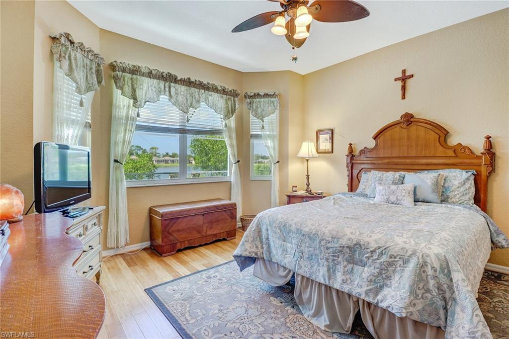 MAPLEWOOD - Residential