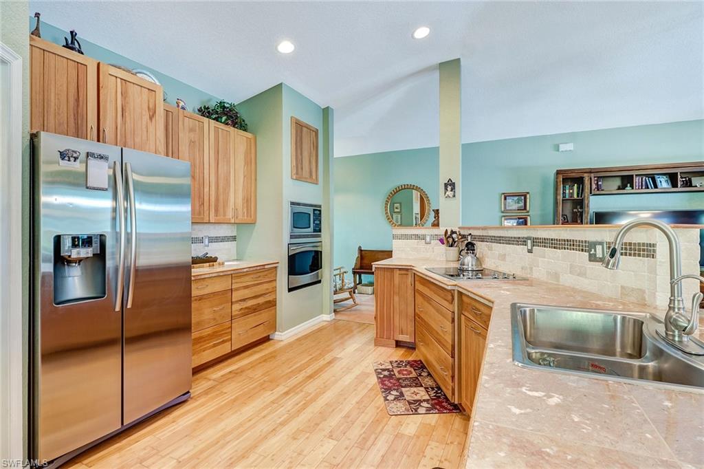 MAPLEWOOD - Residential
