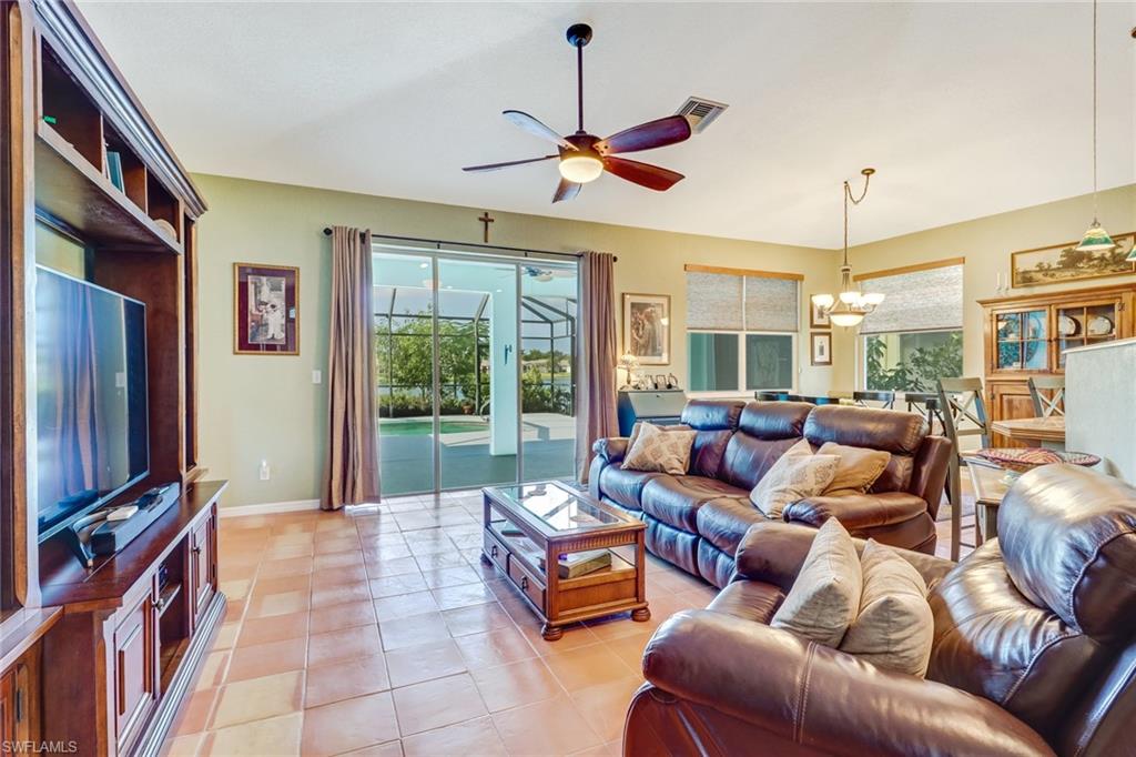 MAPLEWOOD - Residential