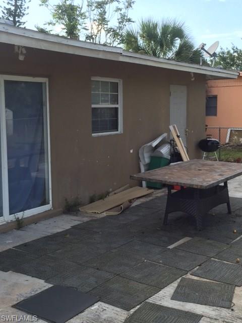 SABAL PALM GARDENS - Residential