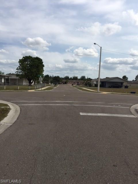 SABAL PALM GARDENS - Residential