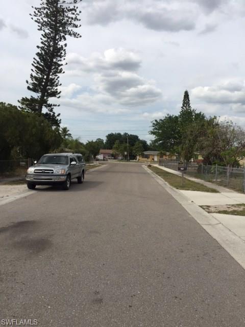SABAL PALM GARDENS - Residential