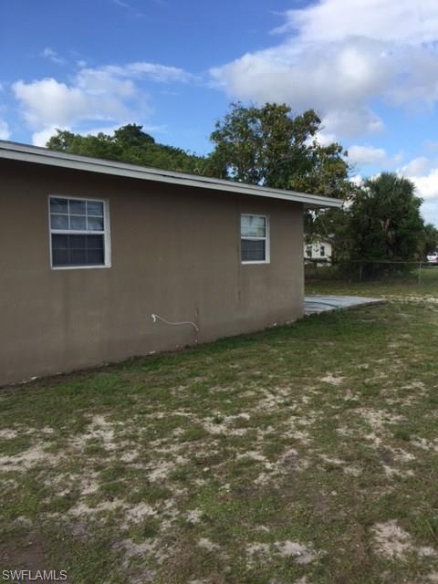 SABAL PALM GARDENS - Residential