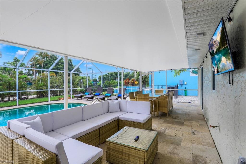 MARCO BEACH - Residential