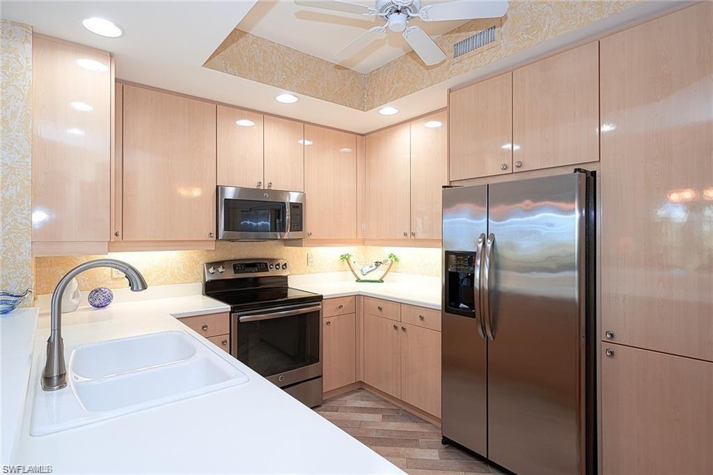 ARUBA AT COVE TOWERS - Residential Lease