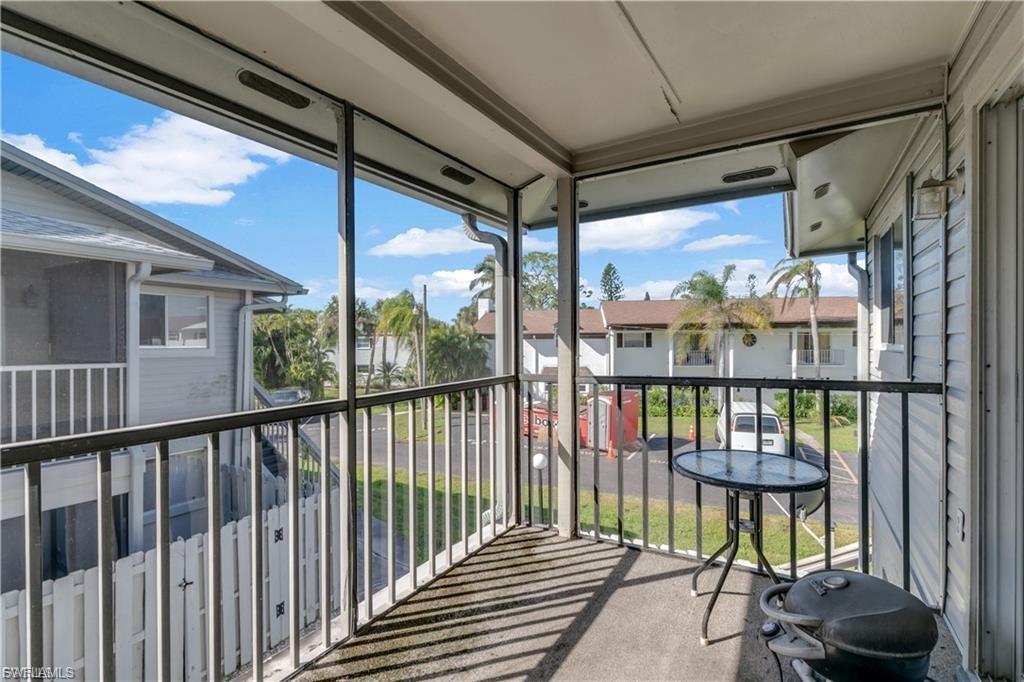 FOXMOOR VILLAGE CONDO - Residential