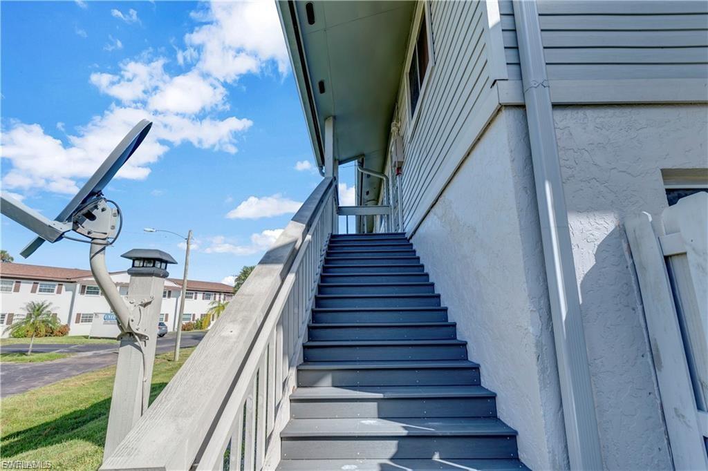 FOXMOOR VILLAGE CONDO - Residential