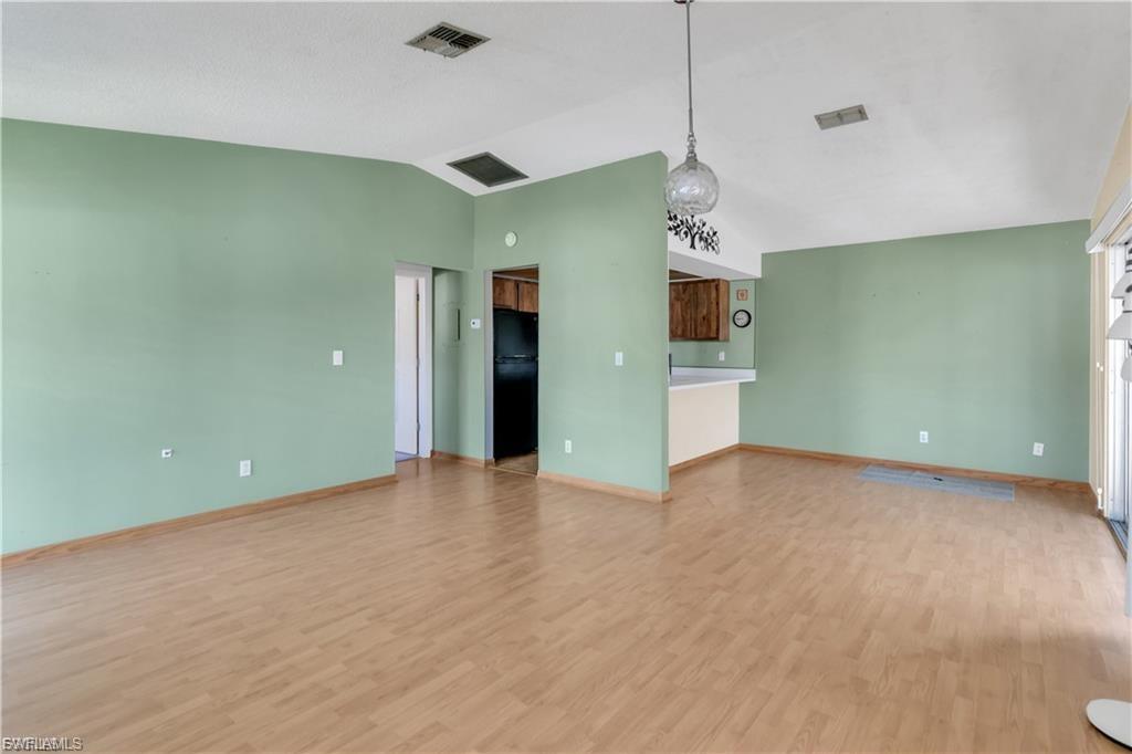 FOXMOOR VILLAGE CONDO - Residential