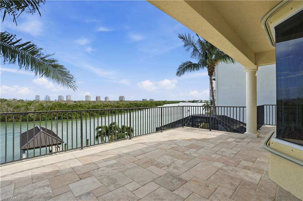 BONITA BEACH - Residential