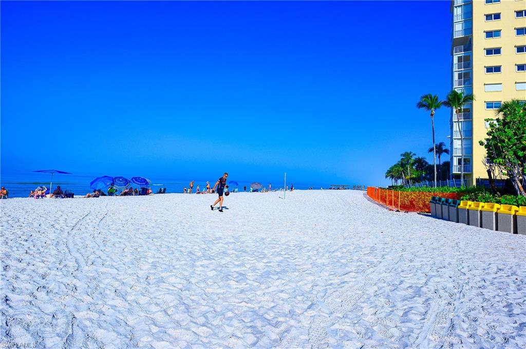BEACHWALK GARDENS - Residential Lease
