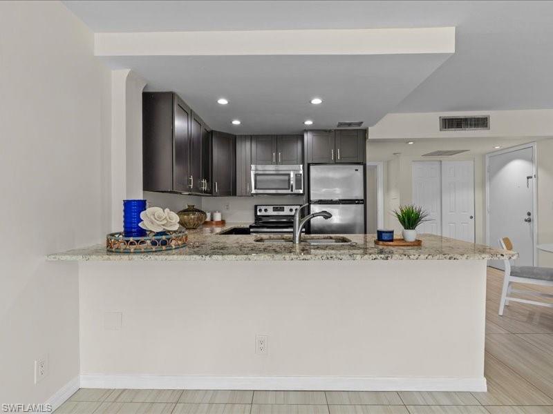FOREST LAKES - Residential