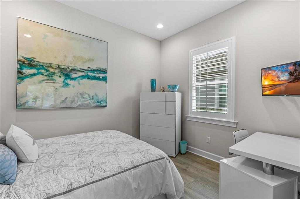 ISLES OF COLLIER PRESERVE - Residential