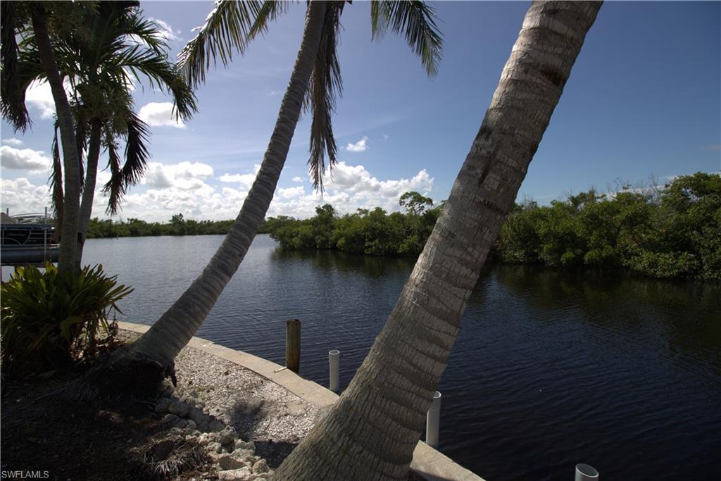 CHARLOTTE SHORES - Residential