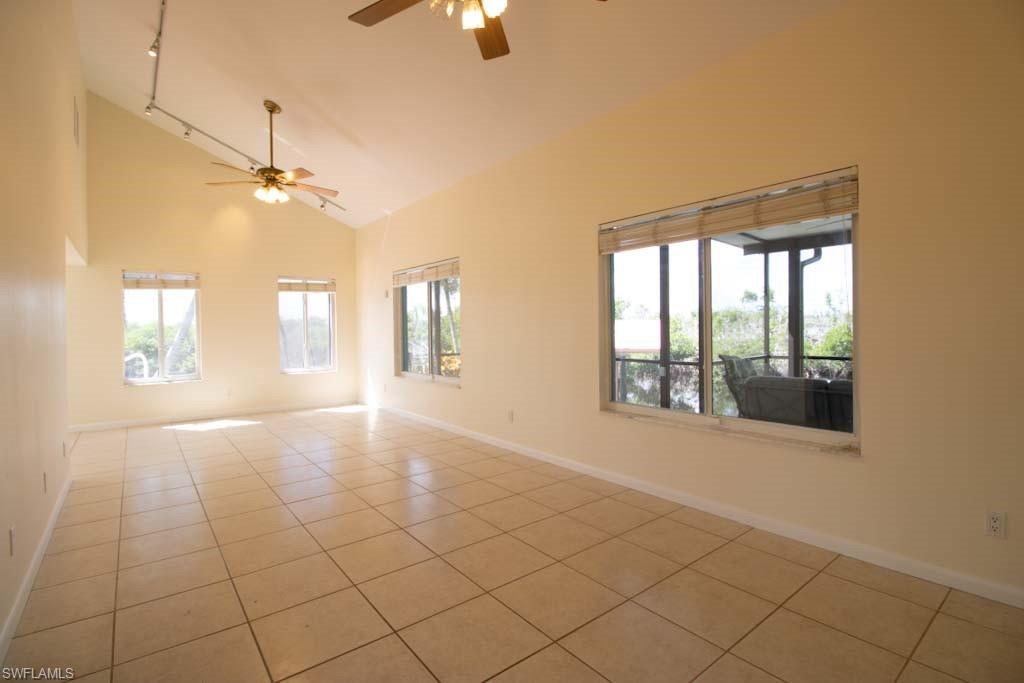 CHARLOTTE SHORES - Residential