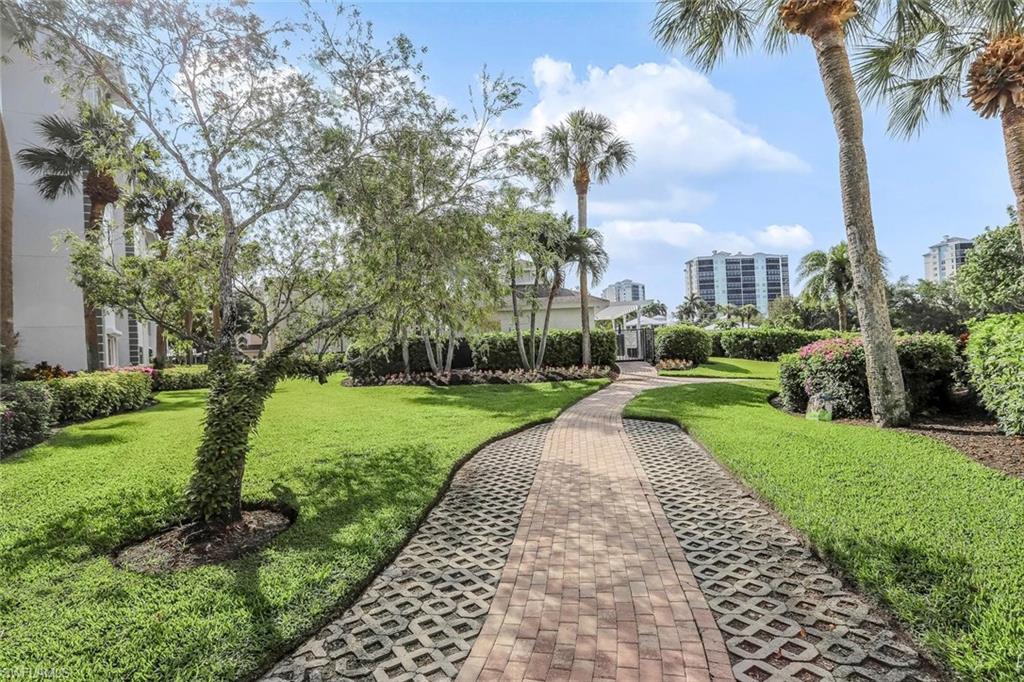PRINCETON PLACE - Residential Lease