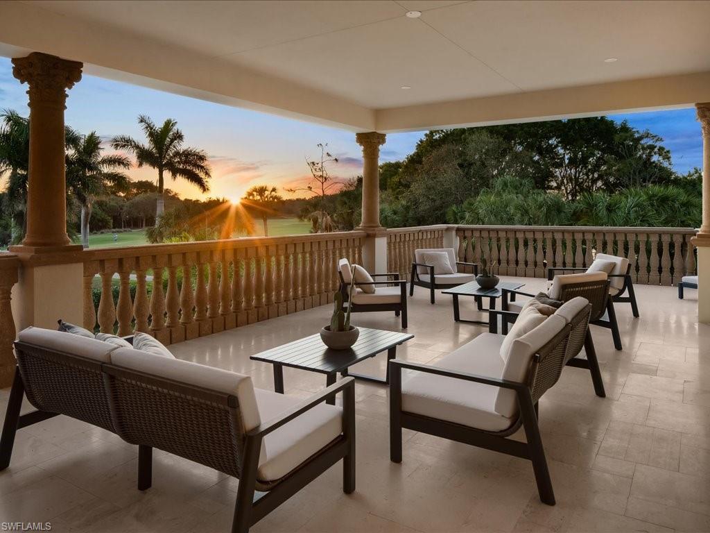 ESCADA AT TIBURON - Residential
