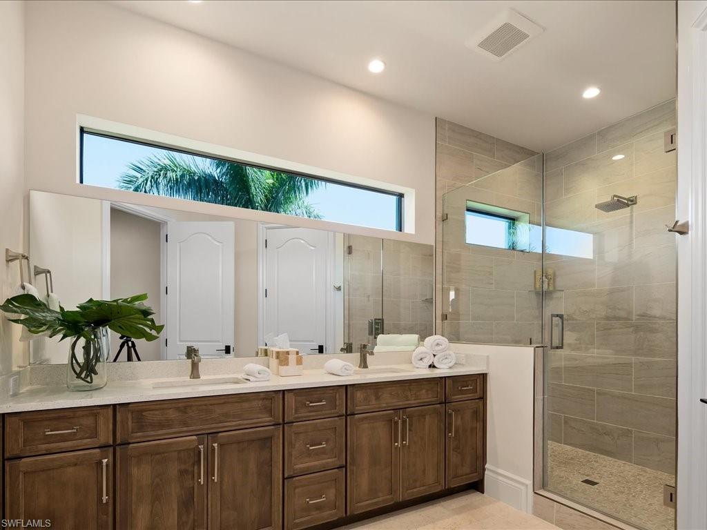 ESCADA AT TIBURON - Residential