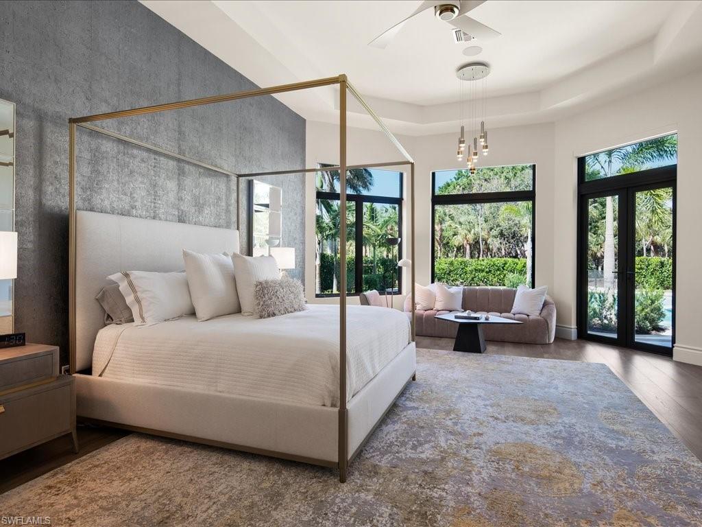ESCADA AT TIBURON - Residential